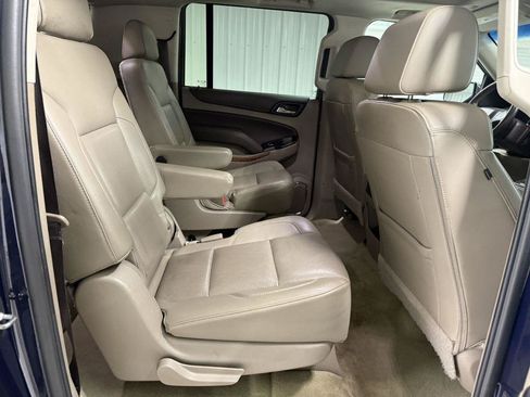 Used 2017 Chevrolet Suburban Premier AWD/4WD image 40