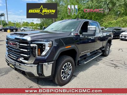 New 2026 GMC Sierra 2500 SLT w/ SLT Premium Package