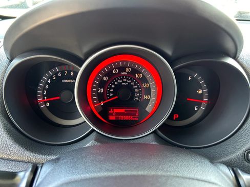 Used 2010 Kia Forte Koup SX FWD image 10