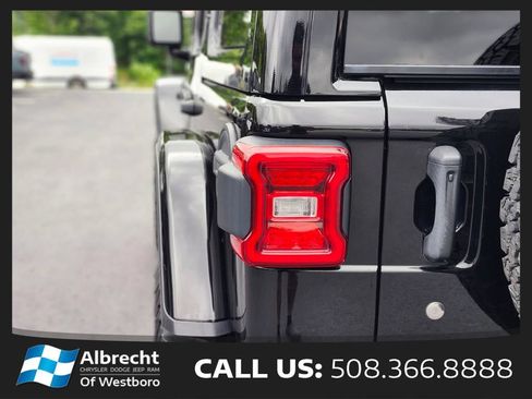Used 2019 Jeep Wrangler Unlimited Rubicon AWD/4WD image 9