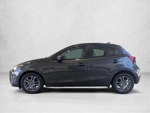 Used 2020 Toyota Yaris LE image 8