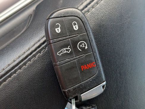 Used 2021 Dodge Challenger R/T Scat Pack RWD image 29