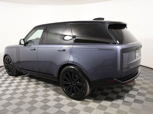 New 2026 Land Rover Range Rover SE AWD/4WD image 3