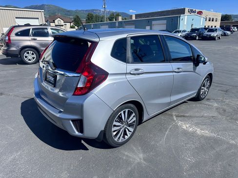 Used 2017 Honda Fit EX image 3