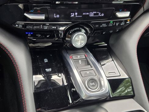 Used 2022 Acura MDX A-Spec AWD/4WD image 17
