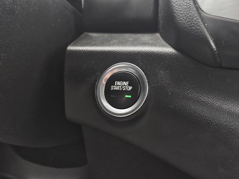 Used 2022 GMC Terrain SLT image 23