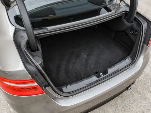 Used 2019 Jaguar XE S RWD image 69