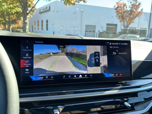 Certified 2025 BMW X5 M60i w/ Executive Package image 23