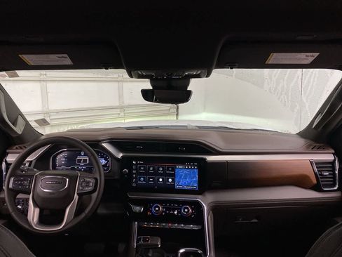 Used 2023 GMC Sierra 1500 Denali w/ Technology Package image 12