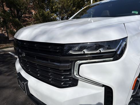 Used 2022 Chevrolet Suburban RST w/ Luxury Package image 6