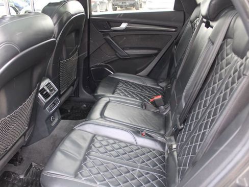 Used 2018 Audi SQ5 Premium Plus w/ S Sport Package image 24