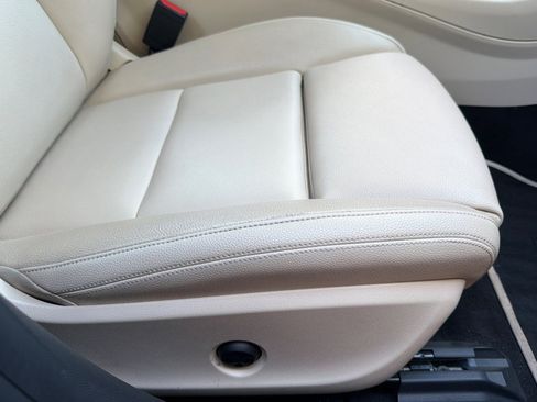 Used 2016 Mercedes-Benz CLA 250 image 22