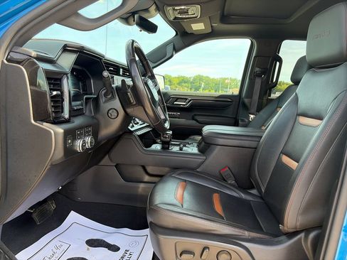 Used 2023 GMC Sierra 1500 AT4 w/ AT4 Premium Package AWD/4WD image 18