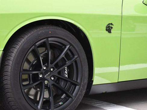 Used 2023 Dodge Challenger SRT Hellcat RWD image 15
