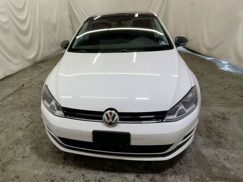 Used 2017 Volkswagen Golf Wolfsburg Edition image 3