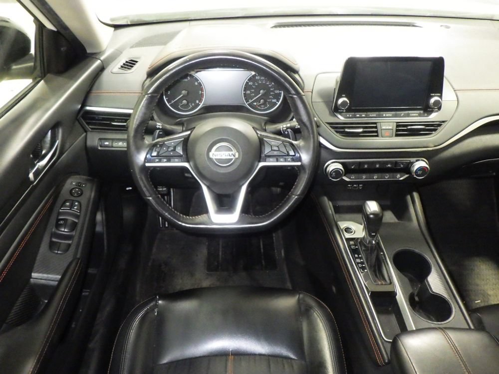 Used 2019 Nissan Altima 2.5 SR w/ SR Premium Package FWD image 9