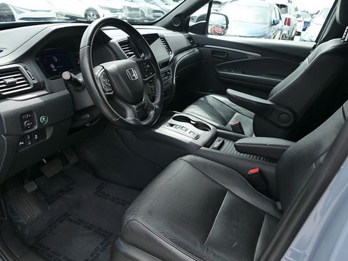 Used 2023 Honda Passport EX-L image 11