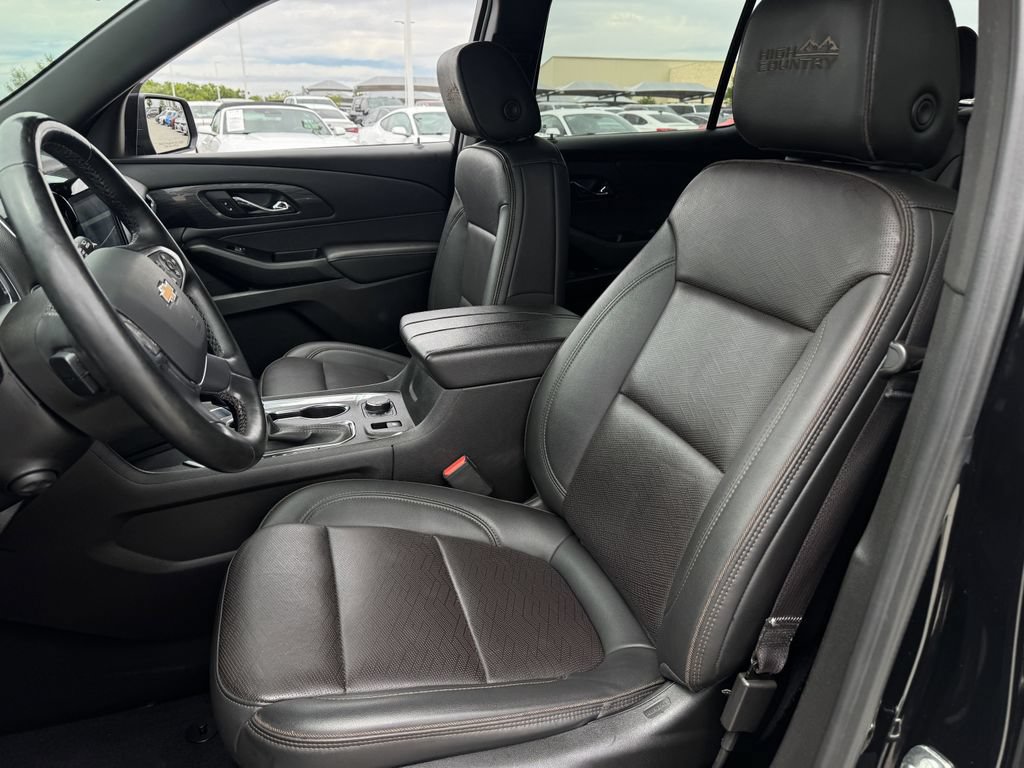 Used 2023 Chevrolet Traverse High Country w/ LPO, Floor Liner Package AWD/4WD image 24