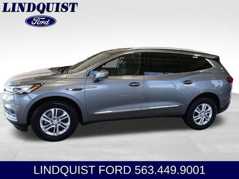 Used 2020 Buick Enclave Essence w/ Sound and Sites Package AWD/4WD image 2