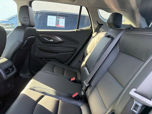 Used 2023 GMC Terrain SLT AWD/4WD image 21