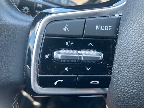 Used 2023 Kia Sorento S w/ Panoramic Sunroof Package AWD/4WD image 16