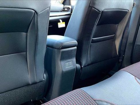 Certified 2026 Nissan Kicks SR FWD image 20