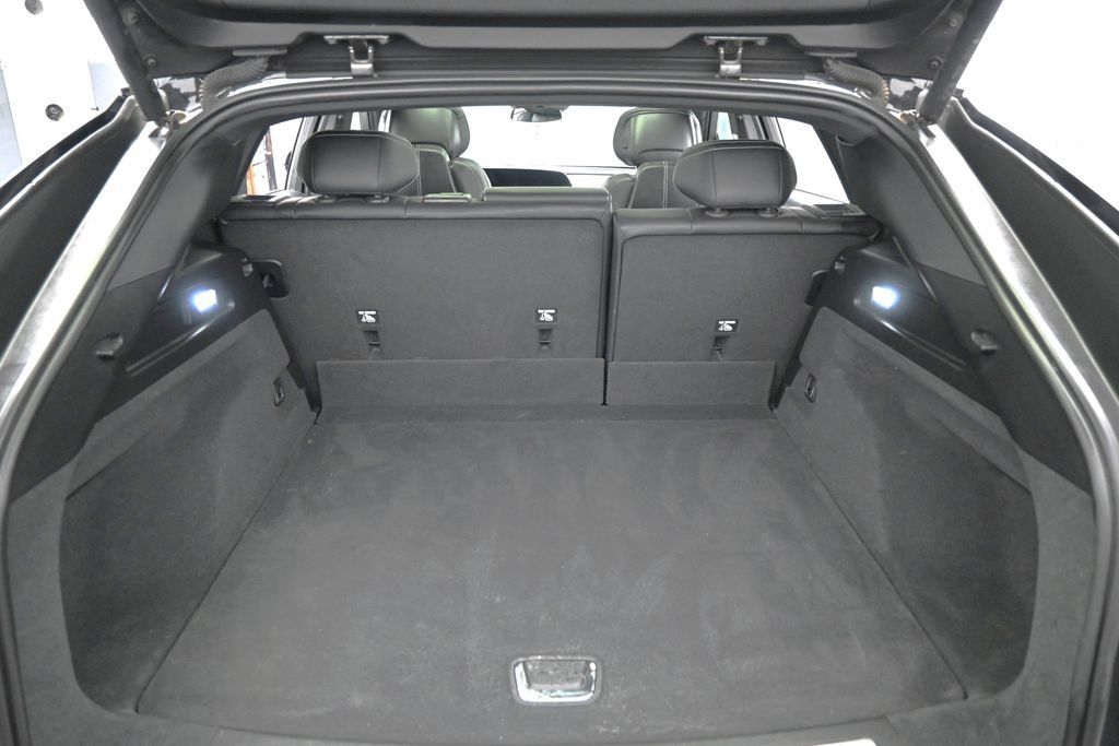 Used 2024 Cadillac Lyriq Luxury RWD image 38