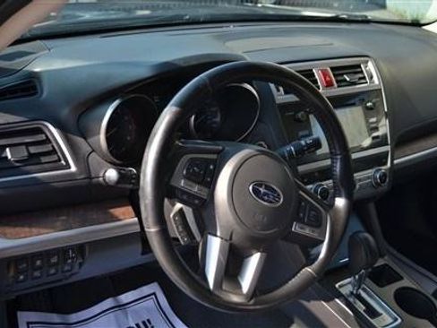 Used 2016 Subaru Outback 2.5i Limited AWD/4WD image 13
