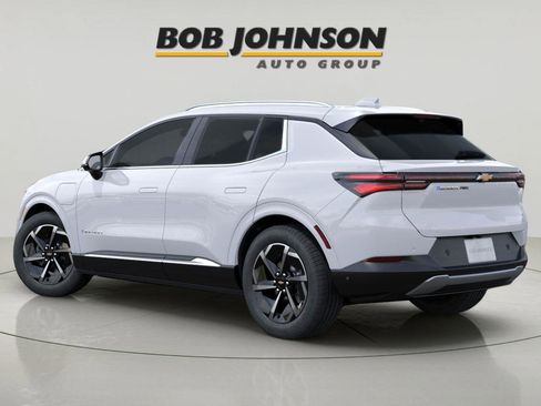 New 2025 Chevrolet Equinox EV LT image 3