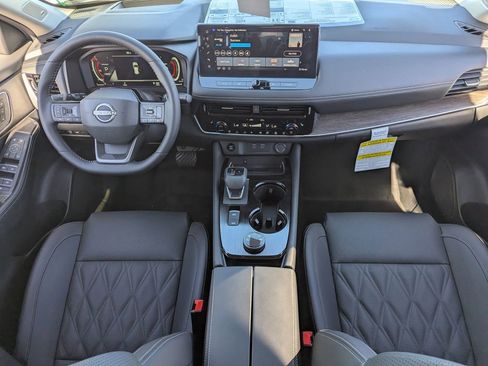 New 2026 Nissan Rogue Platinum w/ Platinum Premium Package image 24