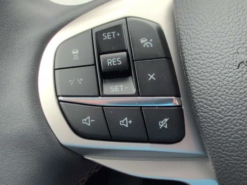 New 2026 Ford Explorer Active RWD image 21