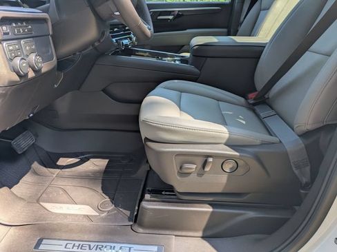 New 2026 Chevrolet Tahoe Z71 w/ Comfort Package AWD/4WD image 11