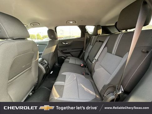 New 2025 Chevrolet Blazer LT w/ Convenience Package FWD image 28