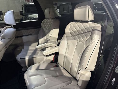 Used 2020 Hyundai Palisade Limited w/ Winter Weather Package image 26