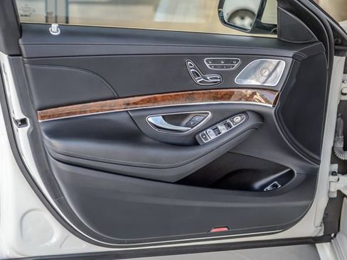 Used 2015 Mercedes-Benz S 550 Sedan image 54