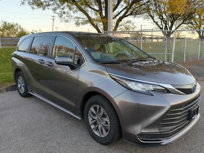 Used 2023 Toyota Sienna LE