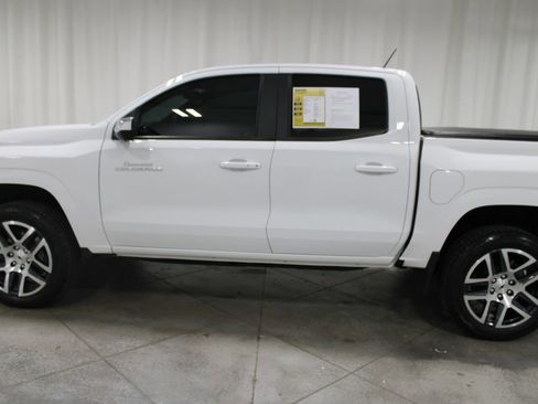 Used 2024 Chevrolet Colorado Z71 w/ Z71 Convenience Package 2 image 6