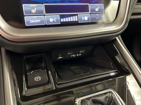 Used 2022 Subaru Legacy Limited image 17