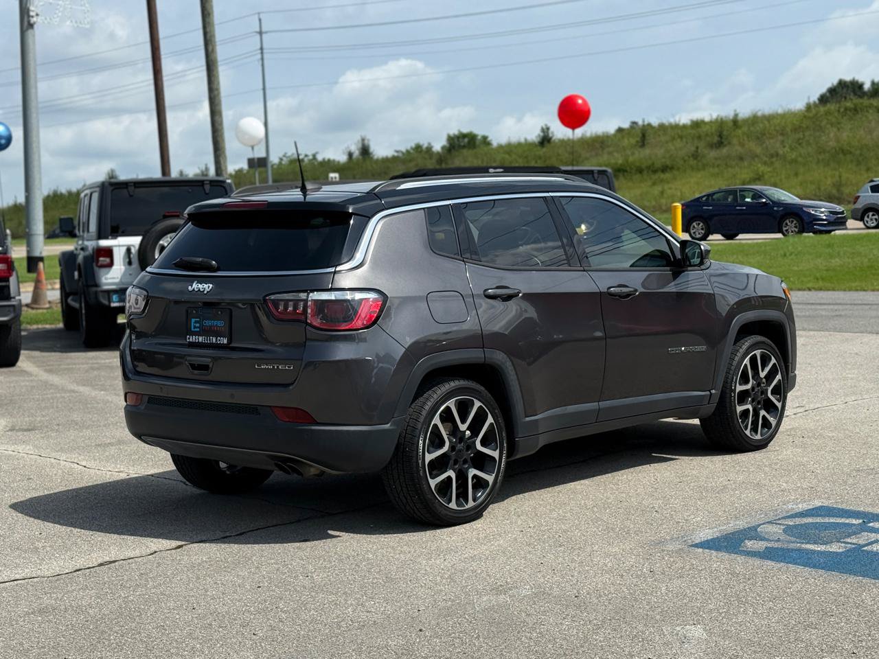 Used 2018 Jeep Compass Limited w/ Navigation Group FWD image 8