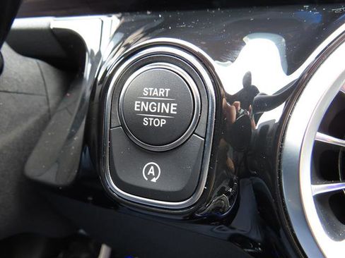 Used 2026 Mercedes-Benz GLA 250 4MATIC image 16