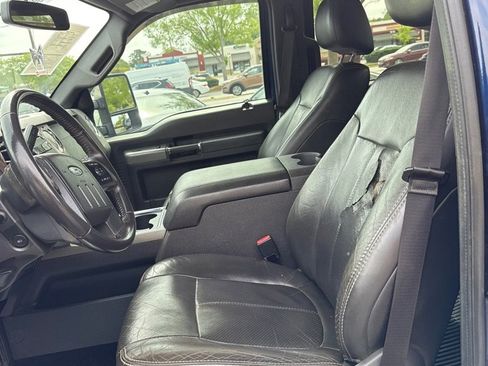 Used 2011 Ford F250 Lariat w/ Lariat Interior Pkg AWD/4WD image 6