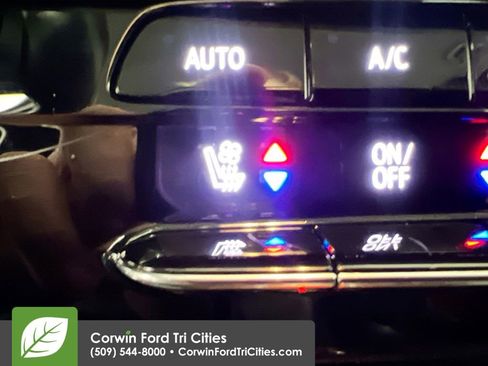 Used 2023 Chevrolet Bolt EUV Premier w/ Redline Edition image 23