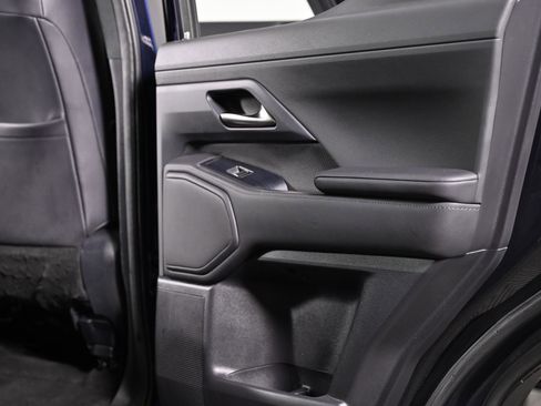 Used 2025 Lexus GX 550 w/ Accessory Package (2T) AWD/4WD image 35