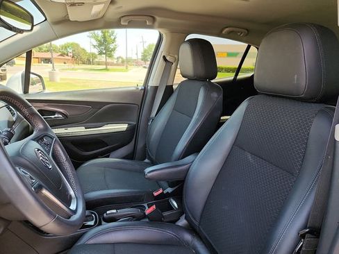 Certified 2022 Buick Encore Preferred w/ Safety Package AWD/4WD image 12