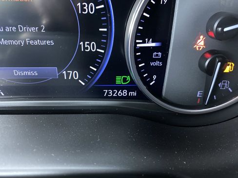 Certified 2022 Buick Enclave Premium w/ LPO, Touring Package image 4