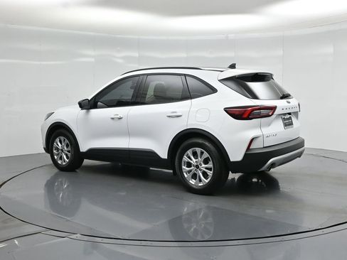 Certified 2025 Ford Escape Active w/ Tech Pack #1 FWD image 7