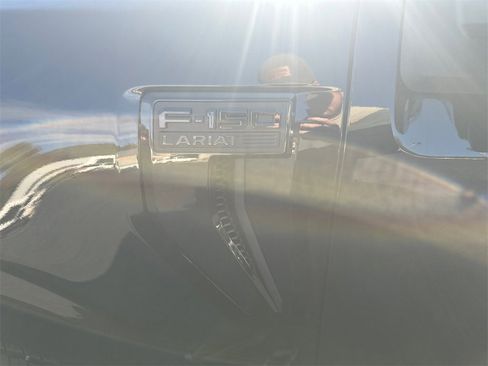 New 2025 Ford F150 Lariat w/ Equipment Group 501A Mid image 9