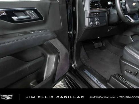 Used 2025 Chevrolet Tahoe LT RWD image 36