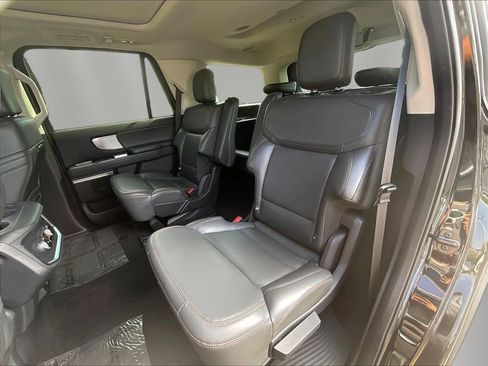 Used 2025 Ford Expedition Active AWD/4WD image 21