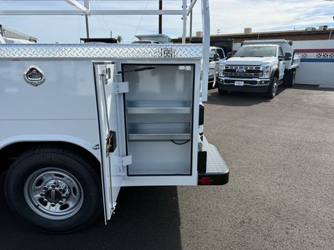 New 2026 Ford F250 XL w/ XL Chrome Package image 14